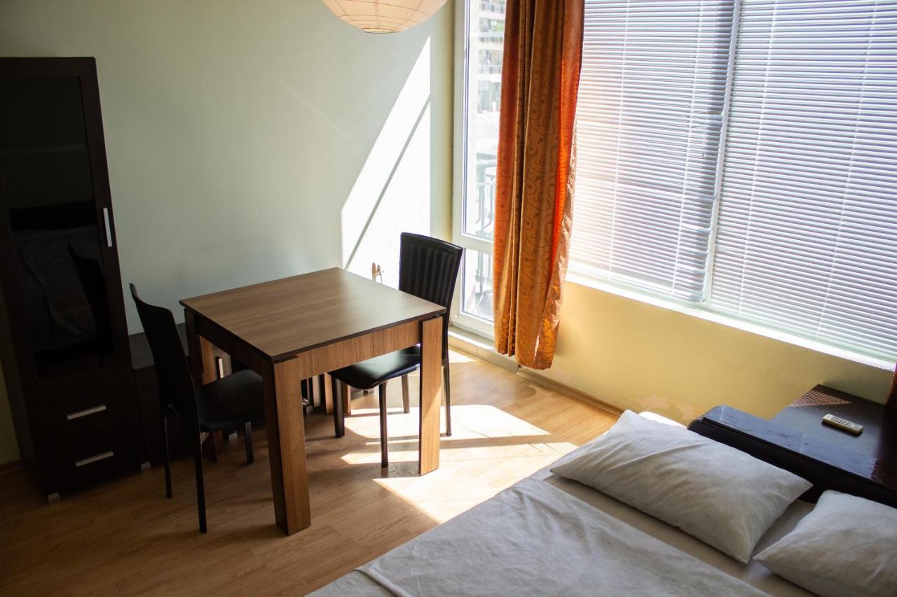 Central Couch Studio Pomorie Exterior foto